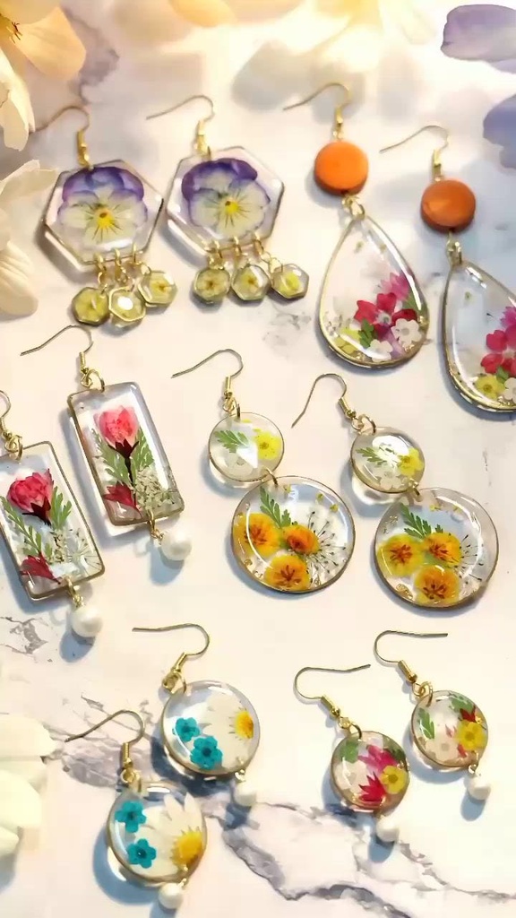 Floral Resin Earrings