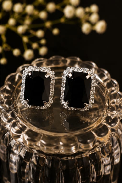 [NG-ER-018] Midnight luxe black crystal studs