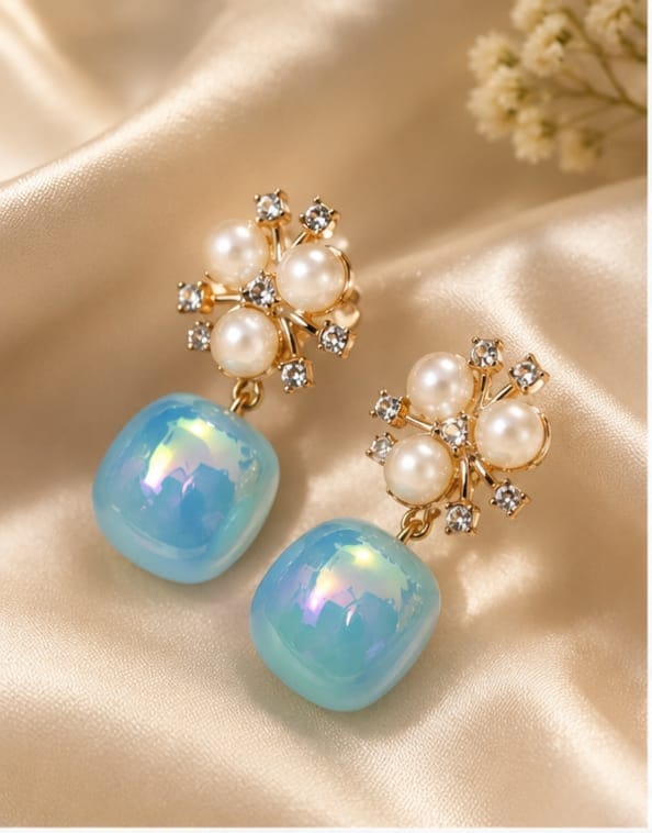 [NG-ER-041] Blue opal pearl stude